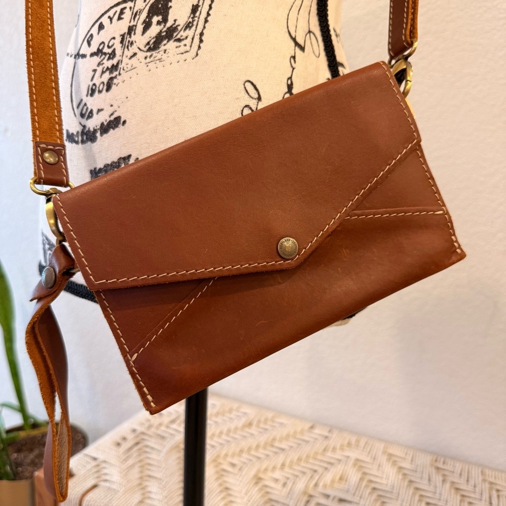 Portland Leather Goods Envelope Convertible Crossbody Bag